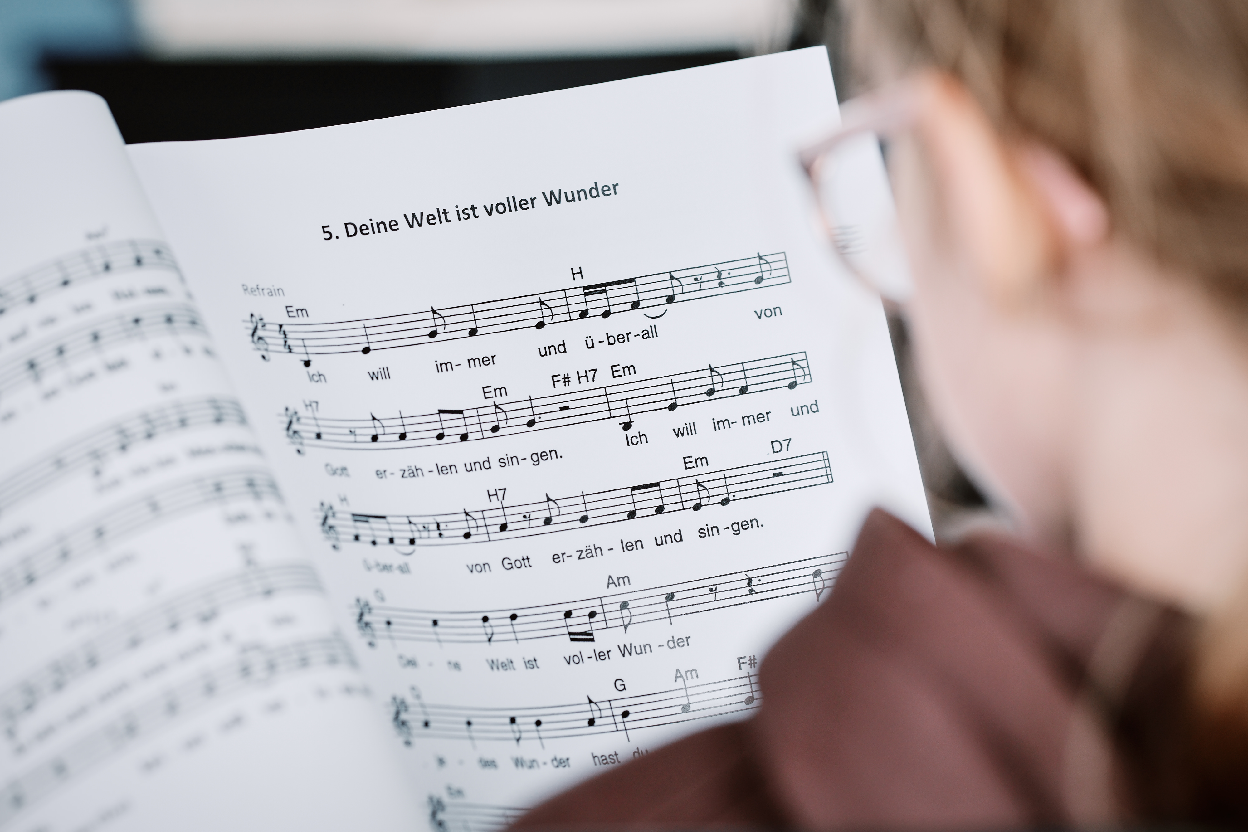 Gemeinsames Singen und Musizieren mit allen Altersstufen in der Gemeinde