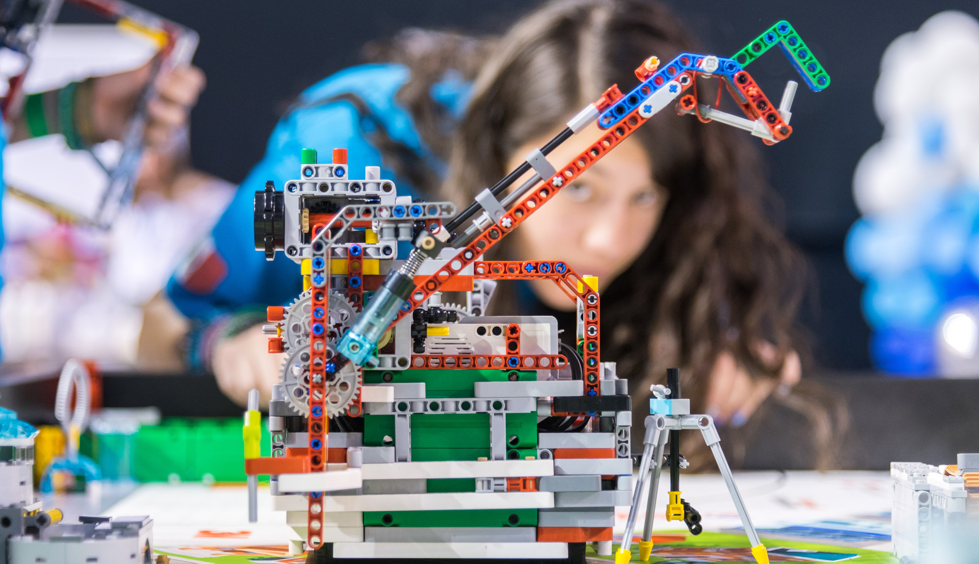 Challenge-Based Learning mit LEGO im Unterricht
